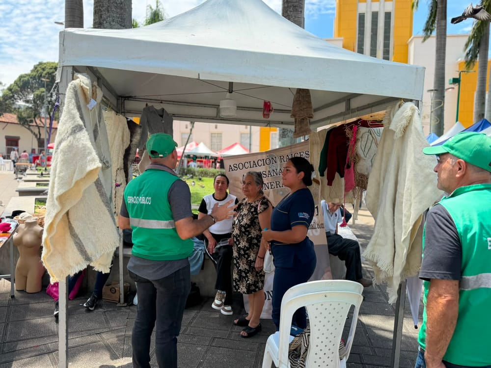 Solidaridad con comerciantes de la Feria Artesanal Ancestral que culmina este domingo en Bucaramanga imagen de la publicación