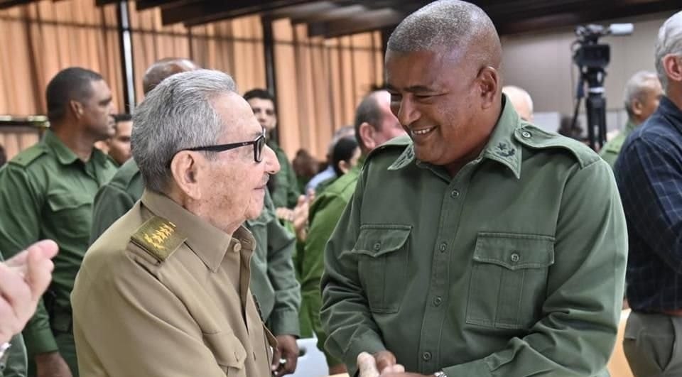 Raúl Castro reaparece en la televisión cubana imagen de la publicación
