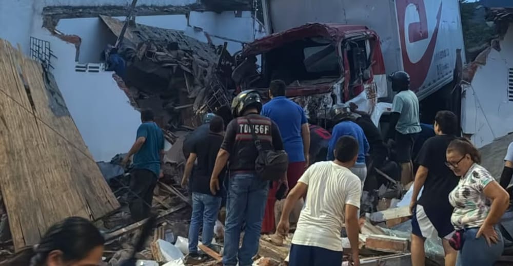 Dos muertos y once heridos en violento accidente en Puerta Grande, Girón imagen de la publicación