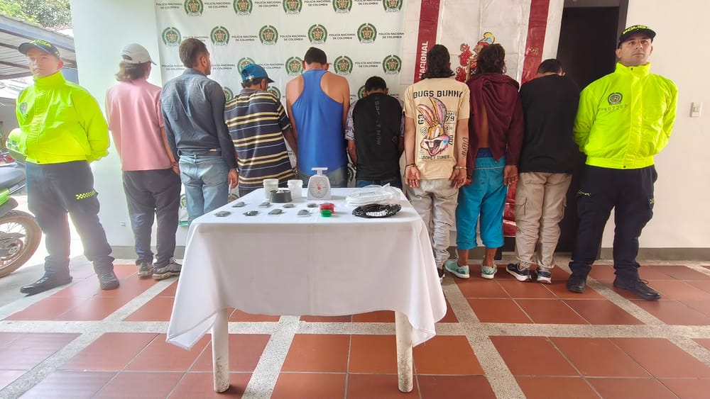 Nueve capturados tras operativo contra red de microtráfico que operaba en Socorro imagen de la publicación