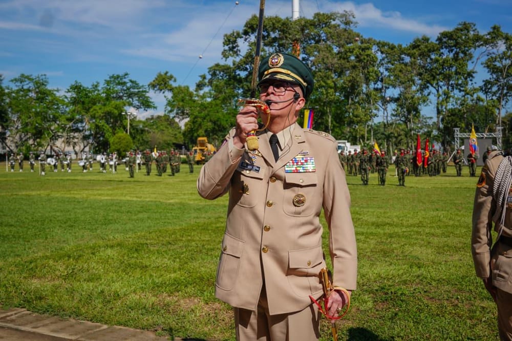César Martínez Páez asume el mando de la Segunda División del Ejército imagen de la publicación