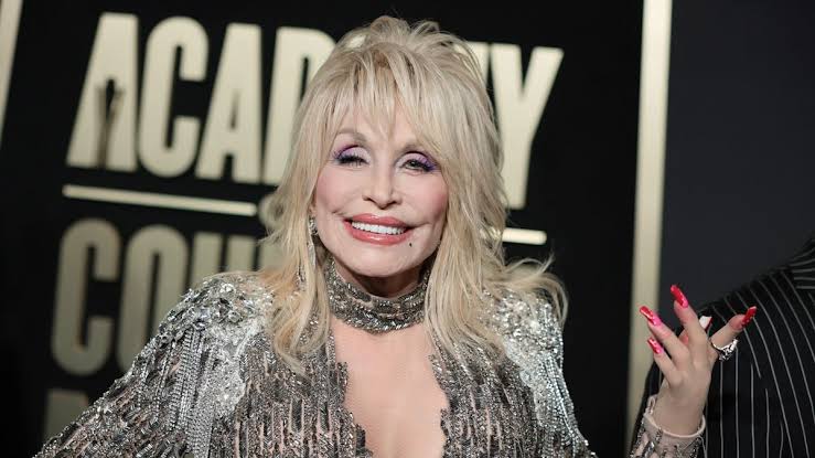 Dolly Parton mantuvo en secreto su lucha contra el cáncer imagen de la publicación