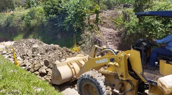 Onzaga quedó incomunicado tras colapso de un viejo puente vehicular imagen de la publicación
