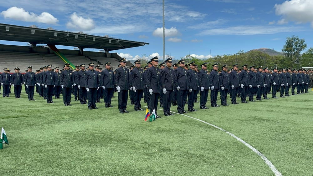 Ceremonia de ascensos en la Policía Metropolitana de Bucaramanga imagen de la publicación