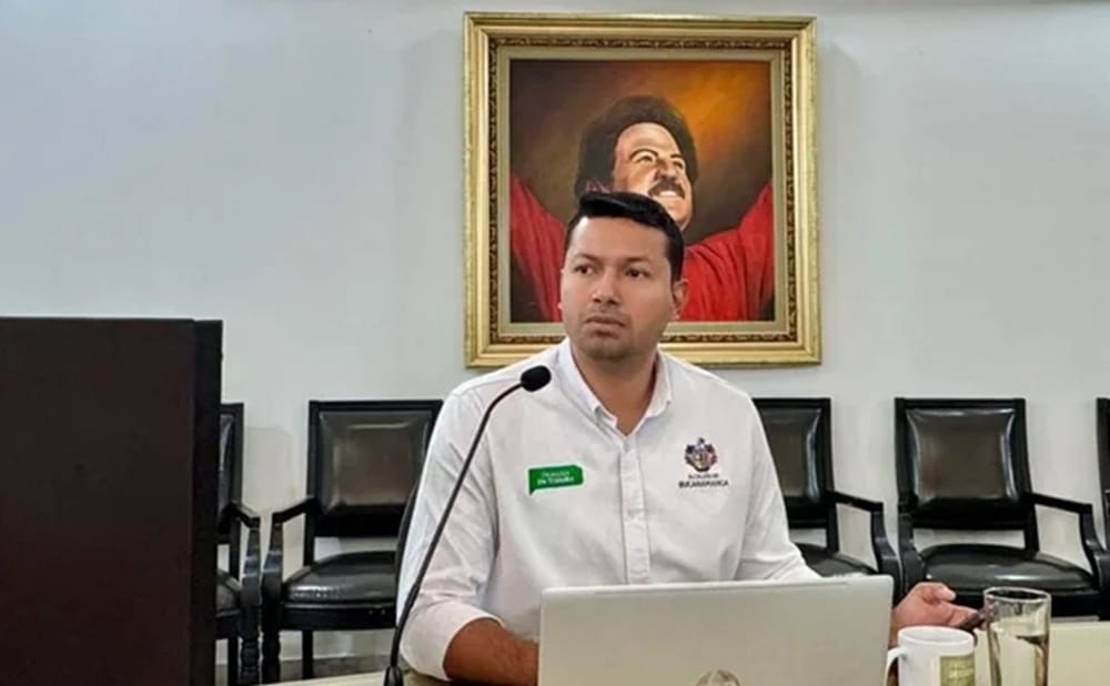 Jhair Andrés Manrique se va de la Dirección de Tránsito de Bucaramanga imagen de la publicación