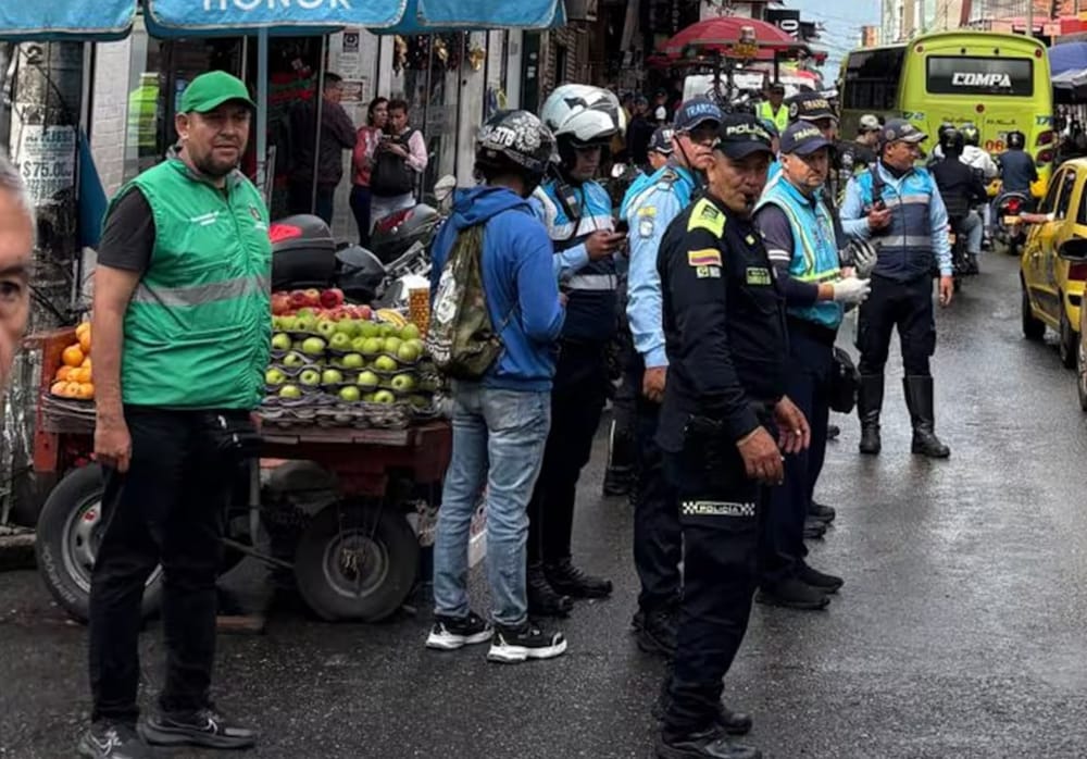 Secretaría del Interior despejó la calle 34… ¿hasta cuándo? imagen de la publicación