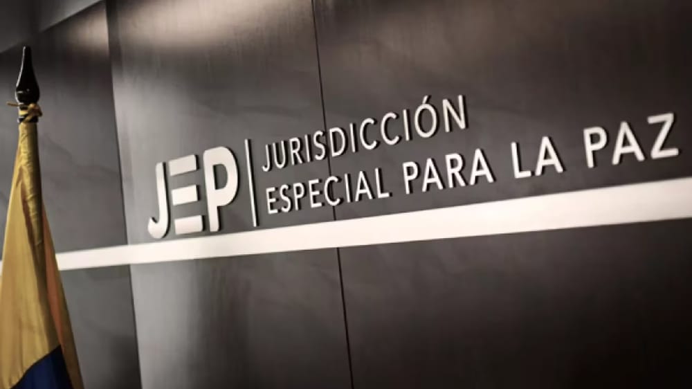 Familias de víctimas de ‘falsos positivos’ protestaron en Bucaramanga tras cancelación de audiencia de la JEP imagen de la publicación