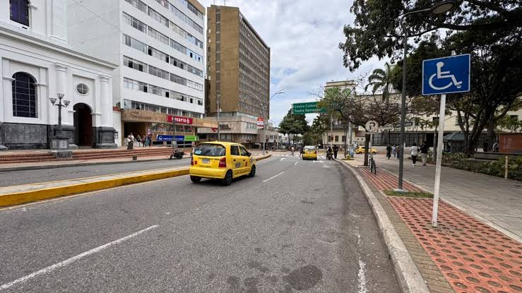 Día sin carro dejó caída en ventas para el 78% de comerciantes en Bucaramanga imagen de la publicación