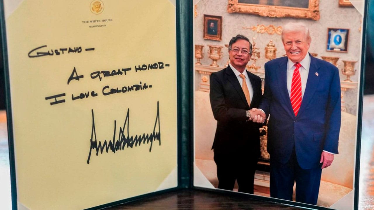 ¿Están de mejores amiguis? Petro está feliz con los resultados de su encuentro con Trump imagen de la publicación