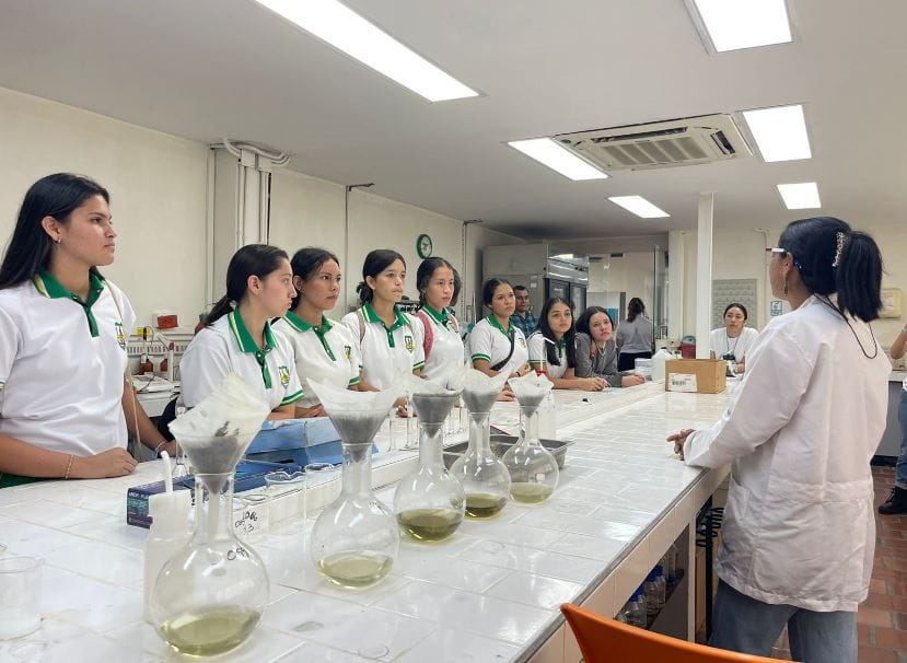 Barranca iniciará inspecciones a laboratorios de química en los colegios imagen de la publicación