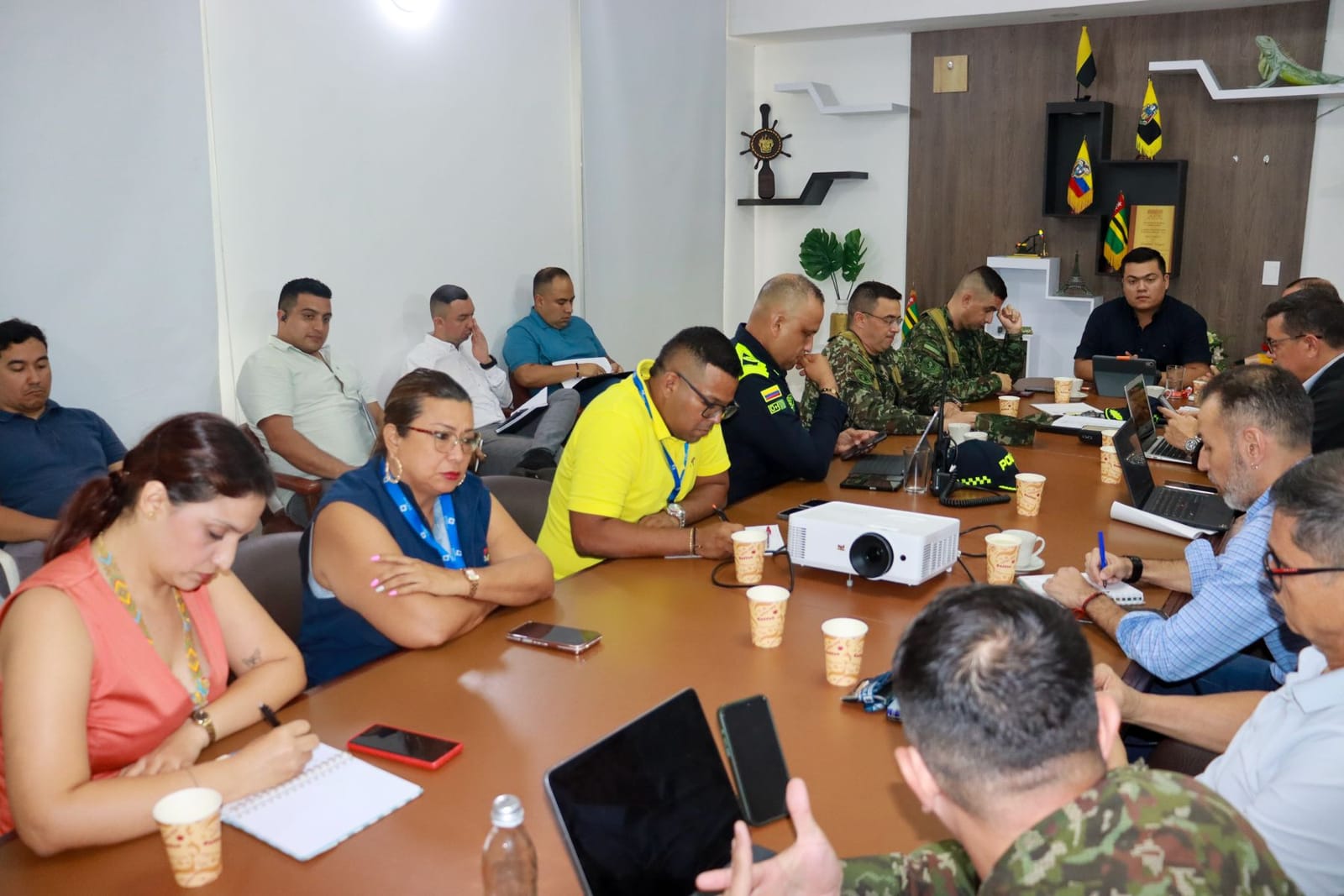 Respuesta contundente de las autoridades tras ola criminal en Barrancabermeja imagen de la publicación