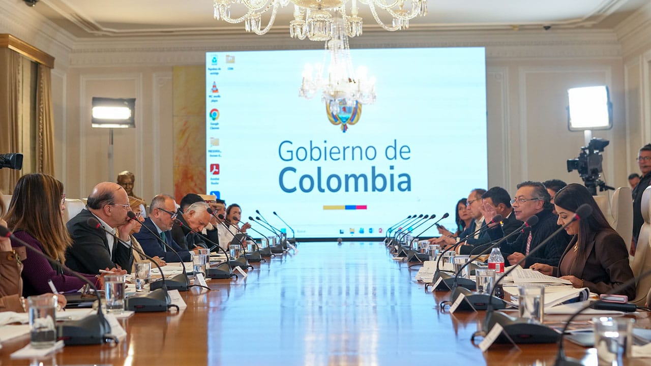 "Nos robaron el oro (otra vez)": Petro asegura que Colombia perdió US$18 mil millones por exportaciones ilegales de oro imagen de la publicación