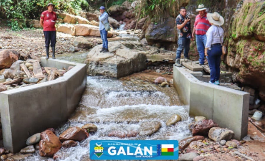 Desbordamiento de dos quebradas aísla al municipio de Galán, Santander imagen de la publicación
