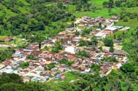 50 familias de Coromoro remodelaron sus viviendas imagen de la publicación