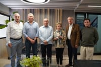 Exrectores de la UIS respaldan solidez financiera y física de la institución imagen de la publicación