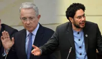 Uribe muestra las “amenazas” de Cepeda contra el uribismo. EL Candidato del Pacto le responde. ¿A quién le creemos? imagen de la publicación