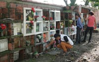 'Escarban' en el cementerio de Suratá para buscar víctimas del conflicto en Santander imagen de la publicación