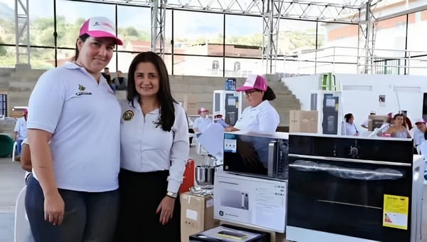 Empoderamiento femenino: Gobernación entregó 150 herramientas para impulsar emprendimientos