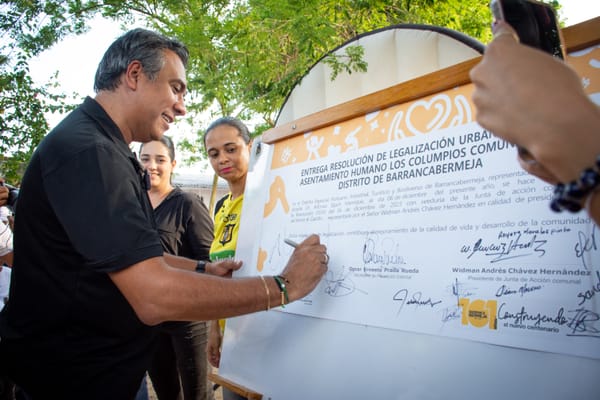 Alfonso Eljach avanza en la legalización urbanística de sectores clave en el Puerto Petrolero