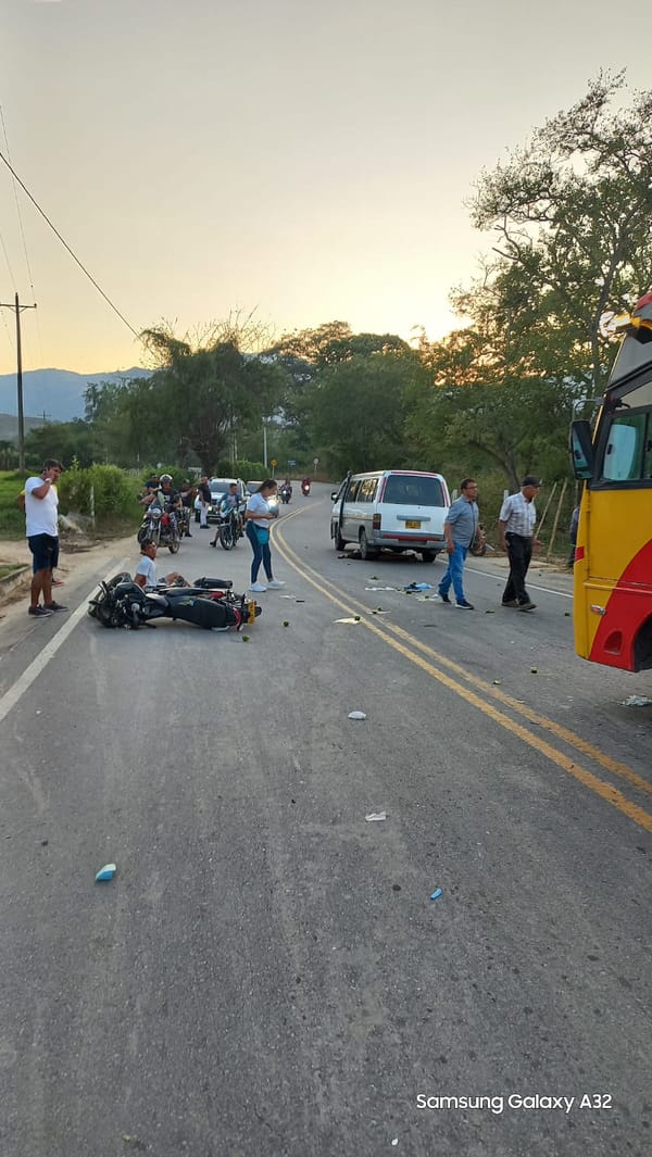 Motorizado falleció entre  Nuevo Girón y Zapatoca tras chocar con una Buseta