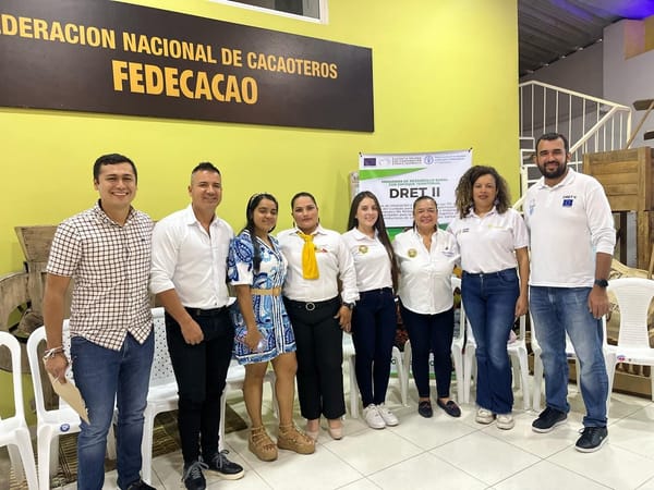 Apoyo a mujeres productoras de cacao en Rionegro