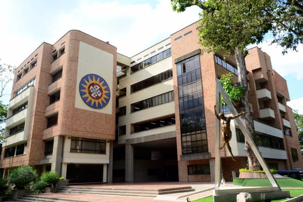 Stem Tour Colombia 2024 llega a Bucaramanga: Universidad Santo Tomás anfitriona principal