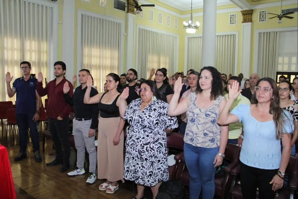 Avanza proceso de nombramiento de docentes en Santander