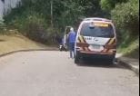 Motorizado habría atacado buseta escolar en Floridablanca