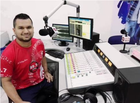 Periodista fue hallado muerto en extrañas circunstancias