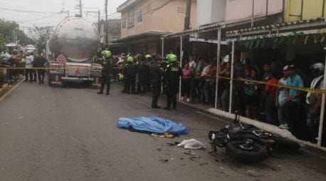 Un tractocamión le aplastó la vida a una niñita de 9 años