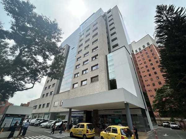 Cardiólogo narra cómo se salvó del ataque al urólogo en la clínica Medellín