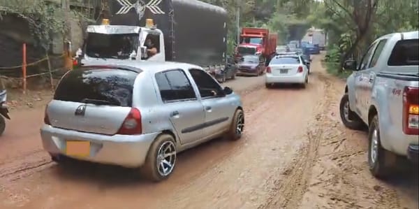 Obra de pavimentación en vía Girón-Zapatoca se convierte en un calvario