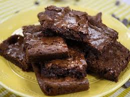 Pareja pagará tras las rejas por vender brownies con marihuana a menores en Girón