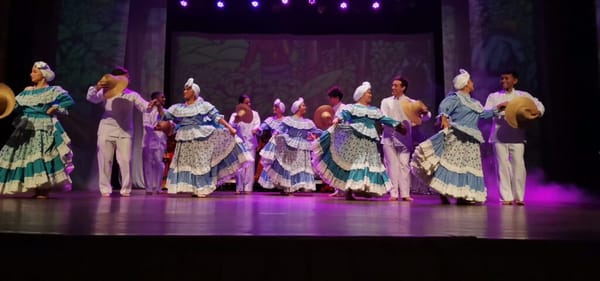 El quinto Festival de Danza Rasgatierra deslumbra en la UIS