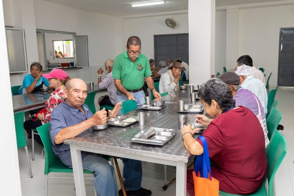 Relanzamiento del programa 'Mesa para Todos' en Girón