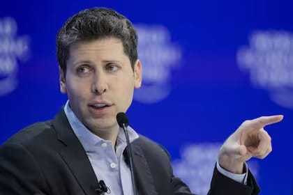 Sam Altman y su esposo se unen a Giving Pledge: Comprometen su riqueza para filantropía