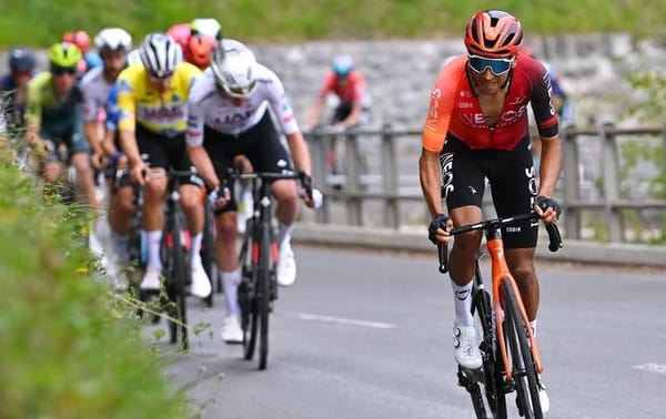 Egan Bernal vuelve a casa y anuncia su participación en el Tour de Francia 2024".