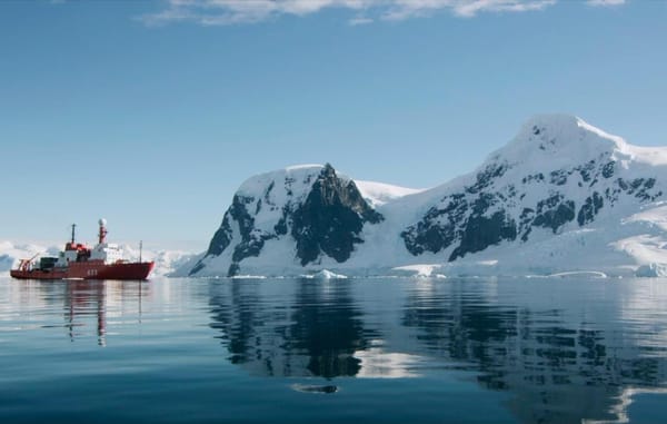 Rusia encuentra la mayor reserva de petróleo del mundo en la Antártida