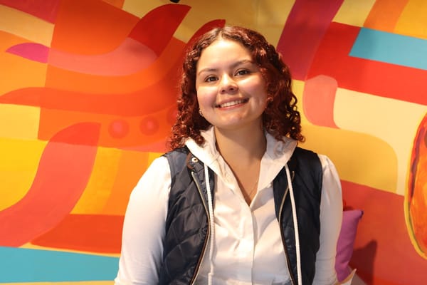Estudiante colombiana fue seleccionada para programa élite de IA en Emiratos Árabes