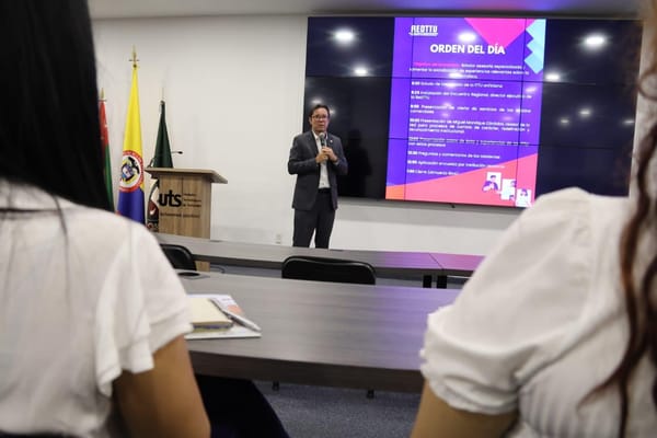 REDTTU y UTS lideran conversaciones sobre cambio institucional