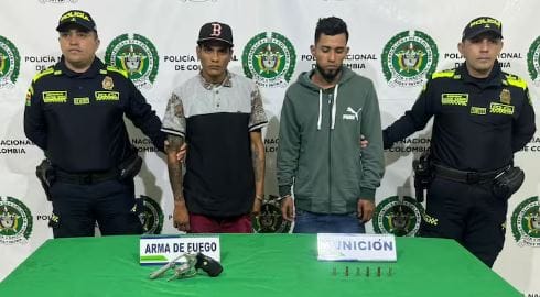 Con tremendo 'fierro' estaban paseando por Bucaramanga
