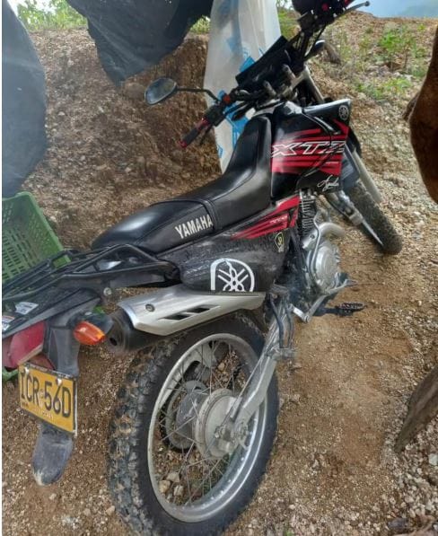 Con pistola en mano le robaron la moto en la vía El Playón - San Alberto