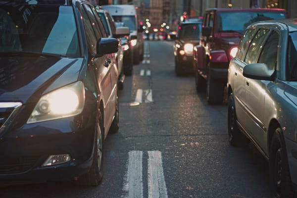 ¡No más sorpresas en la vía! Mantenga sus llantas al día