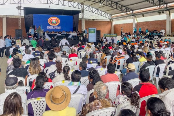 Gobernador anuncia mejoras viales y legalización minera en Soto Norte