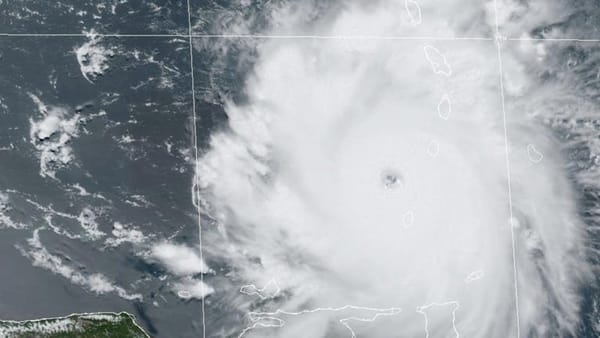 Huracán Beryl deja 7 muertos y daños catastróficos