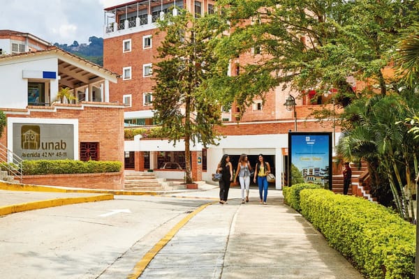 Fundación Falcao y UNAB transforman vidas con becas universitarias virtuales