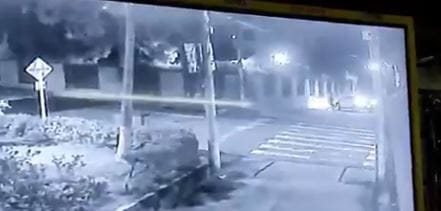A mano armada criminales están robando en Floridablanca