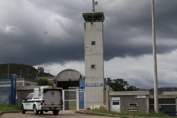 A puñal casi matan a un interno de Palogordo