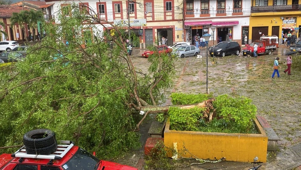 Vendavales y lluvias causan estragos en Charalá, Encino y Coromoro