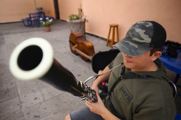 300 artistas 'tejen la paz' con el concierto Entretejido Sonoro